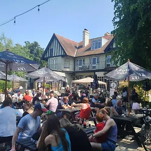 The Weir *** Walton-on-Thames
